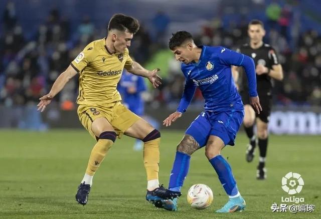 ManBetX-包含拉力赛巡回赛,岭北闪电队与西城玄武队鏖战,VAR改判成焦点!关键战拿下信心的词条